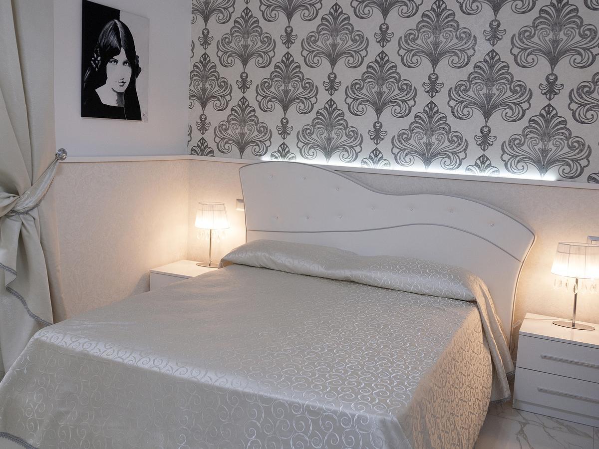 카타니아 La Dimora Del Marchese B&B 외부 사진